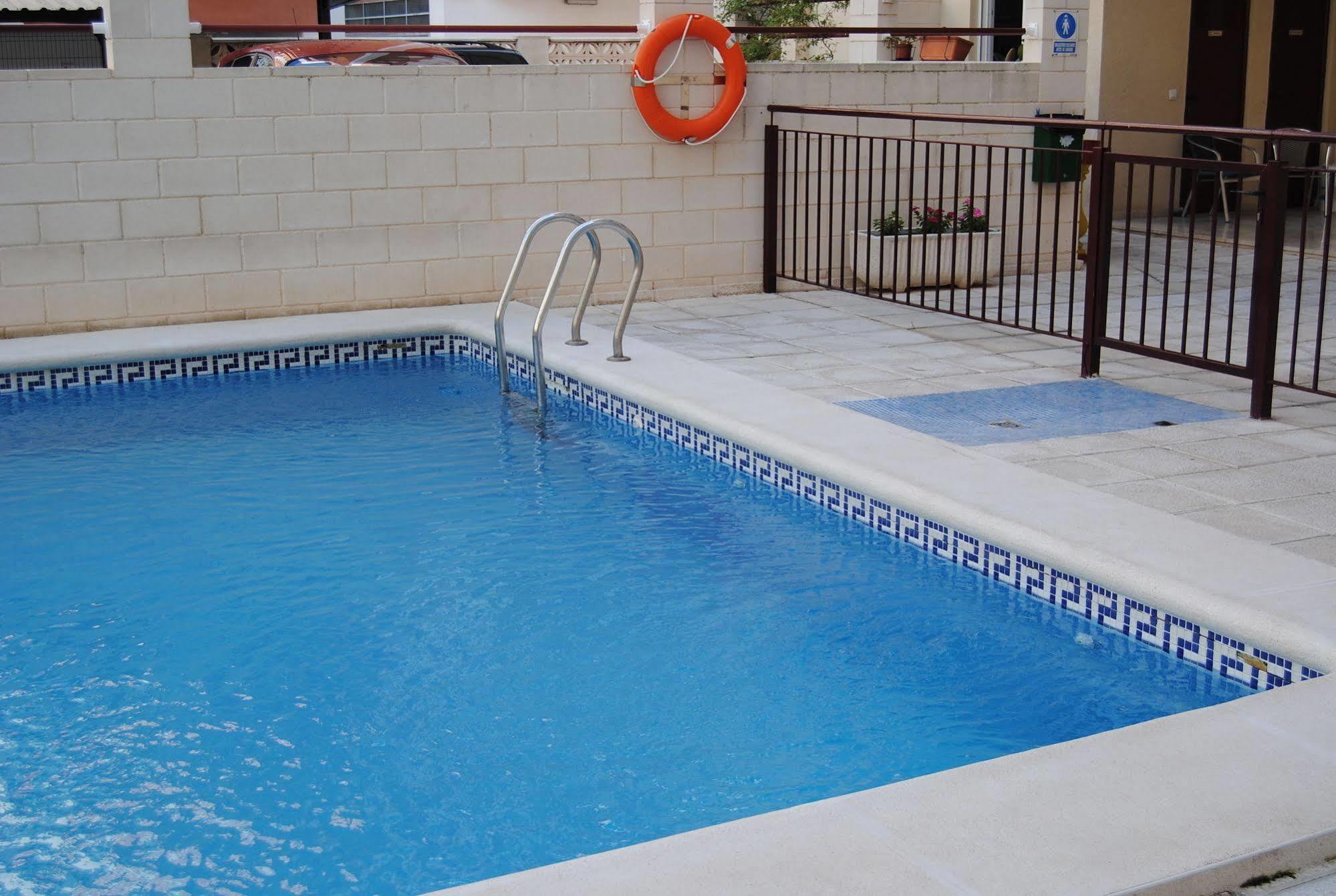 Apartamentos Marblau Peredamar-Julio Y Agosto Solo Familias Gandía Dış mekan fotoğraf